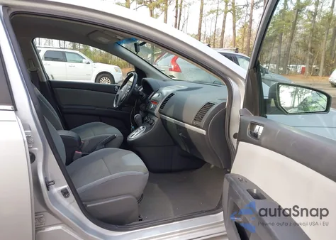 2010 Nissan Sentra 2.0Sr z USA, uszkodzony, nr VIN 3N1AB6AP7AL690902